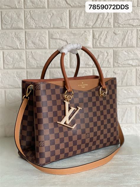 louis vuitton bags under 2000|louis vuitton lowest price bag.